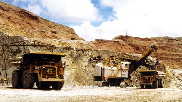 PerÃº retrocede en lista de mejores zonas para inversiÃ³n minera
